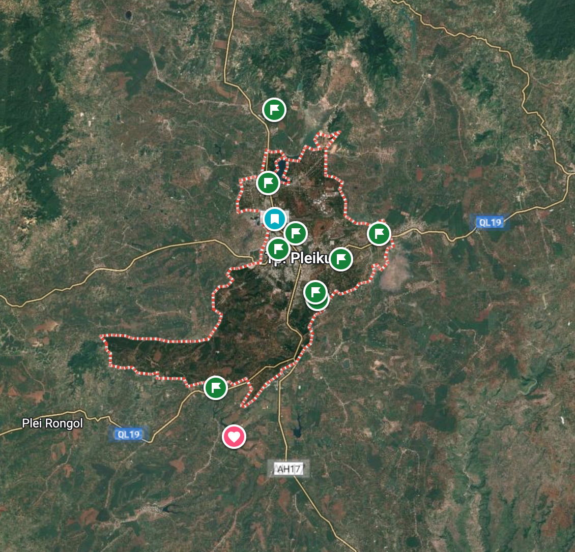 Satellite map of Pleiku marked with saved places and routes