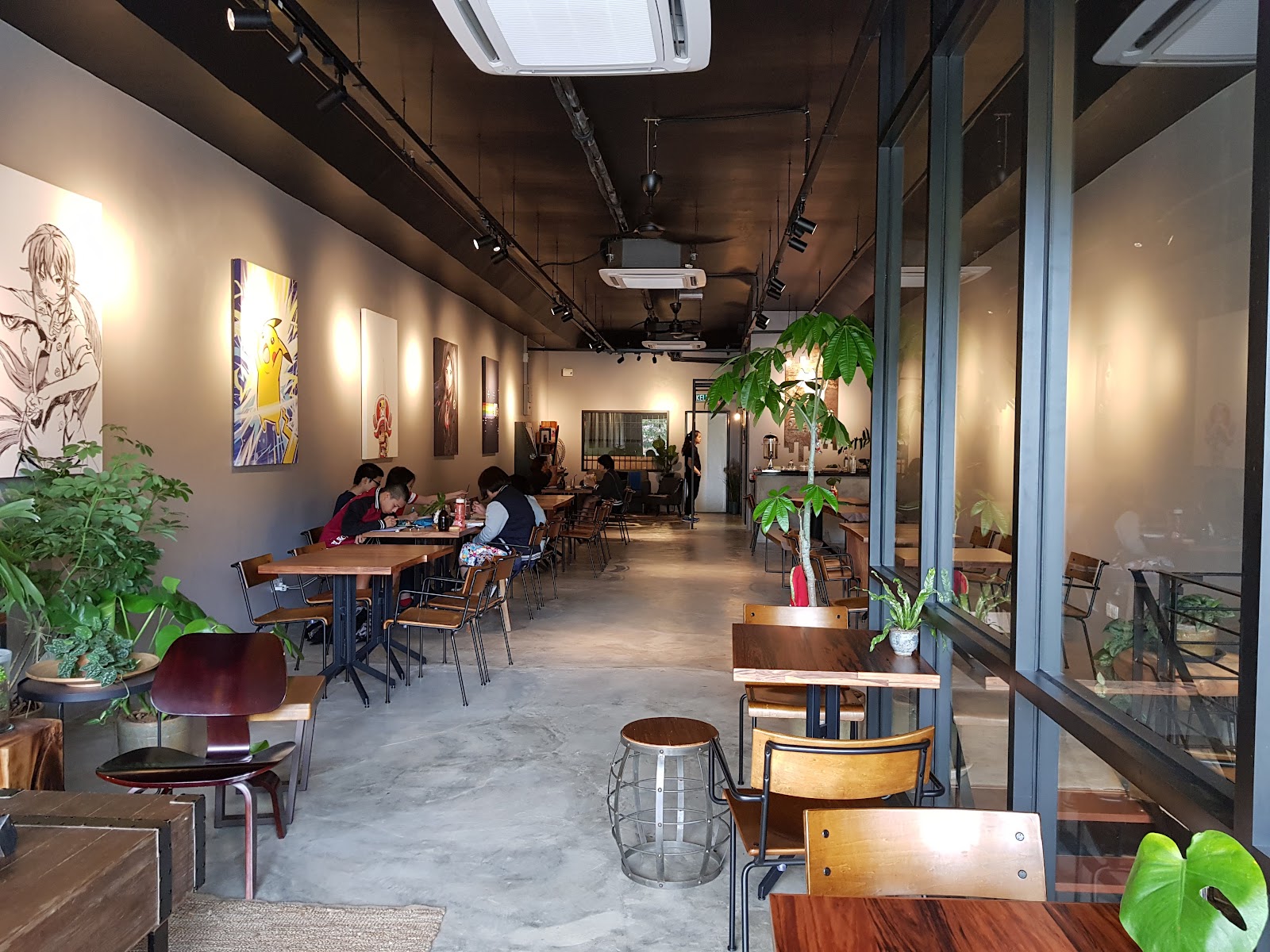 3 Leg Cat Cafe - Image 1