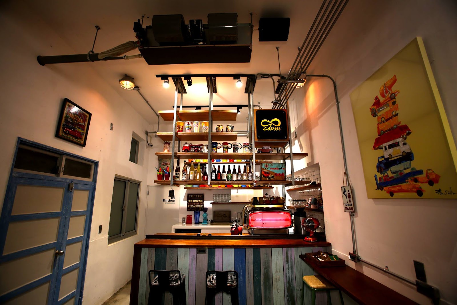 82mm Cafe - Image 1