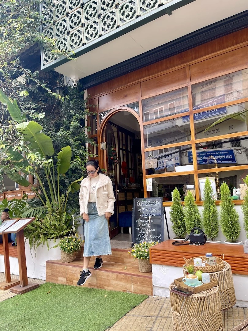 Q Coffee Roastery Dalat - Image 1