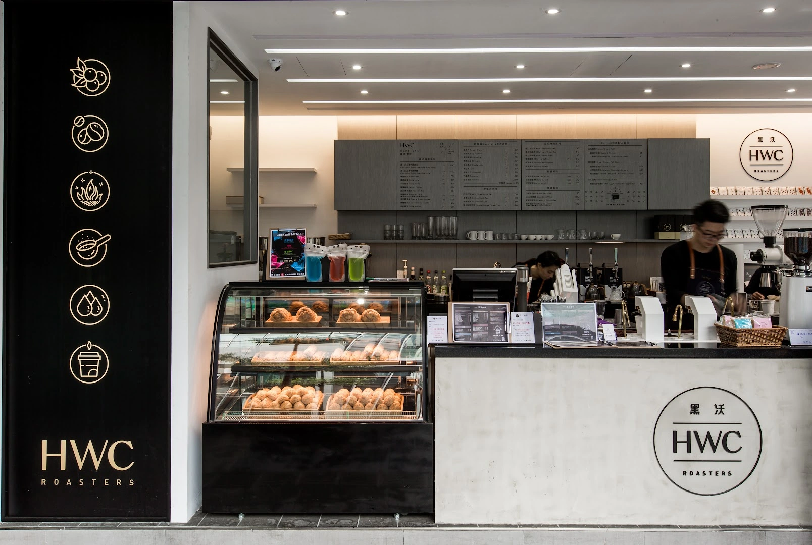 HWC黑沃咖啡-信義威秀店 - Image 1