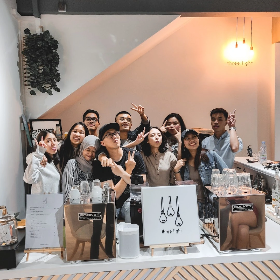 Three Light Coffee Bar - Image 1