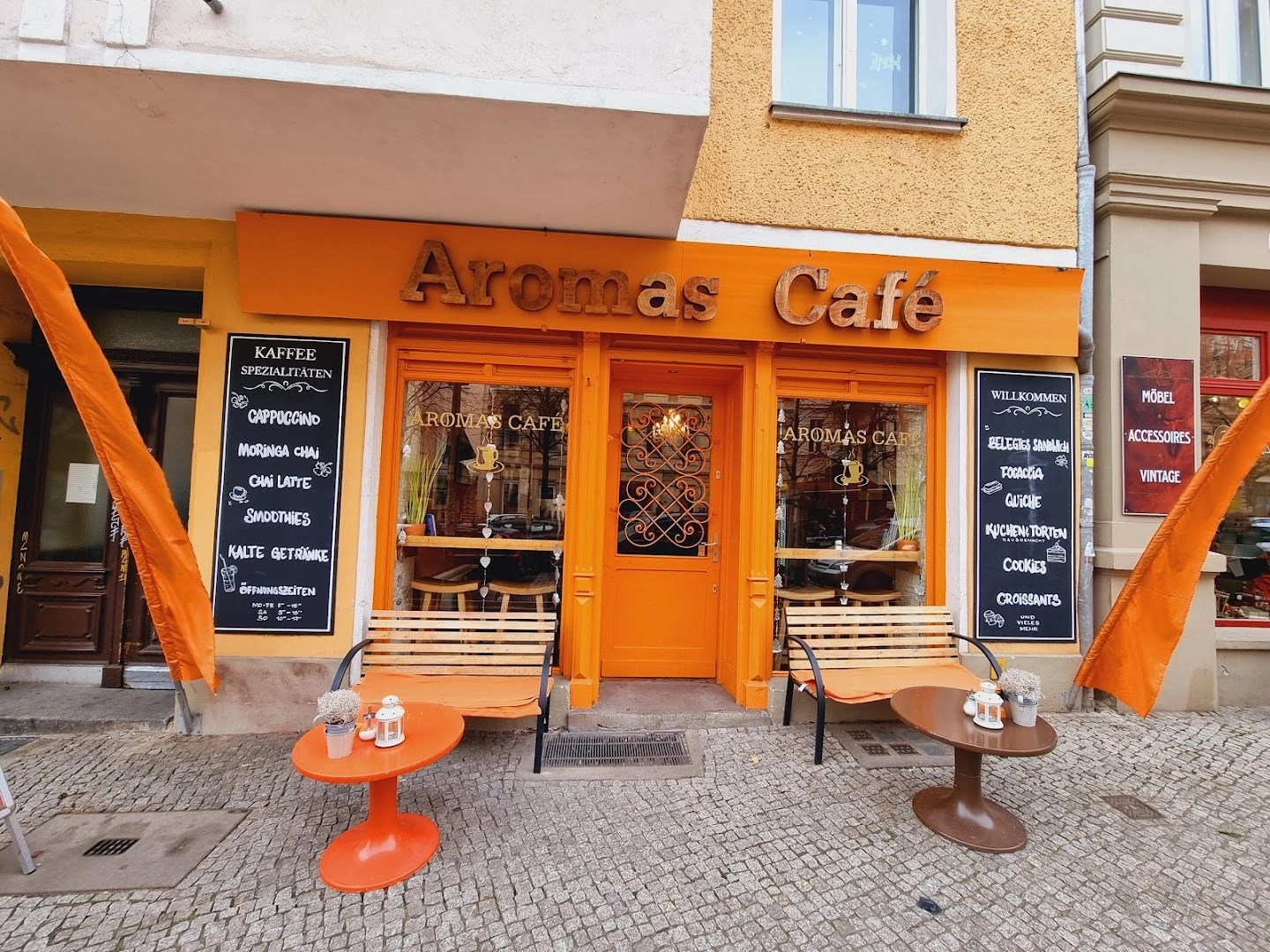 Aromas Café - Image 1