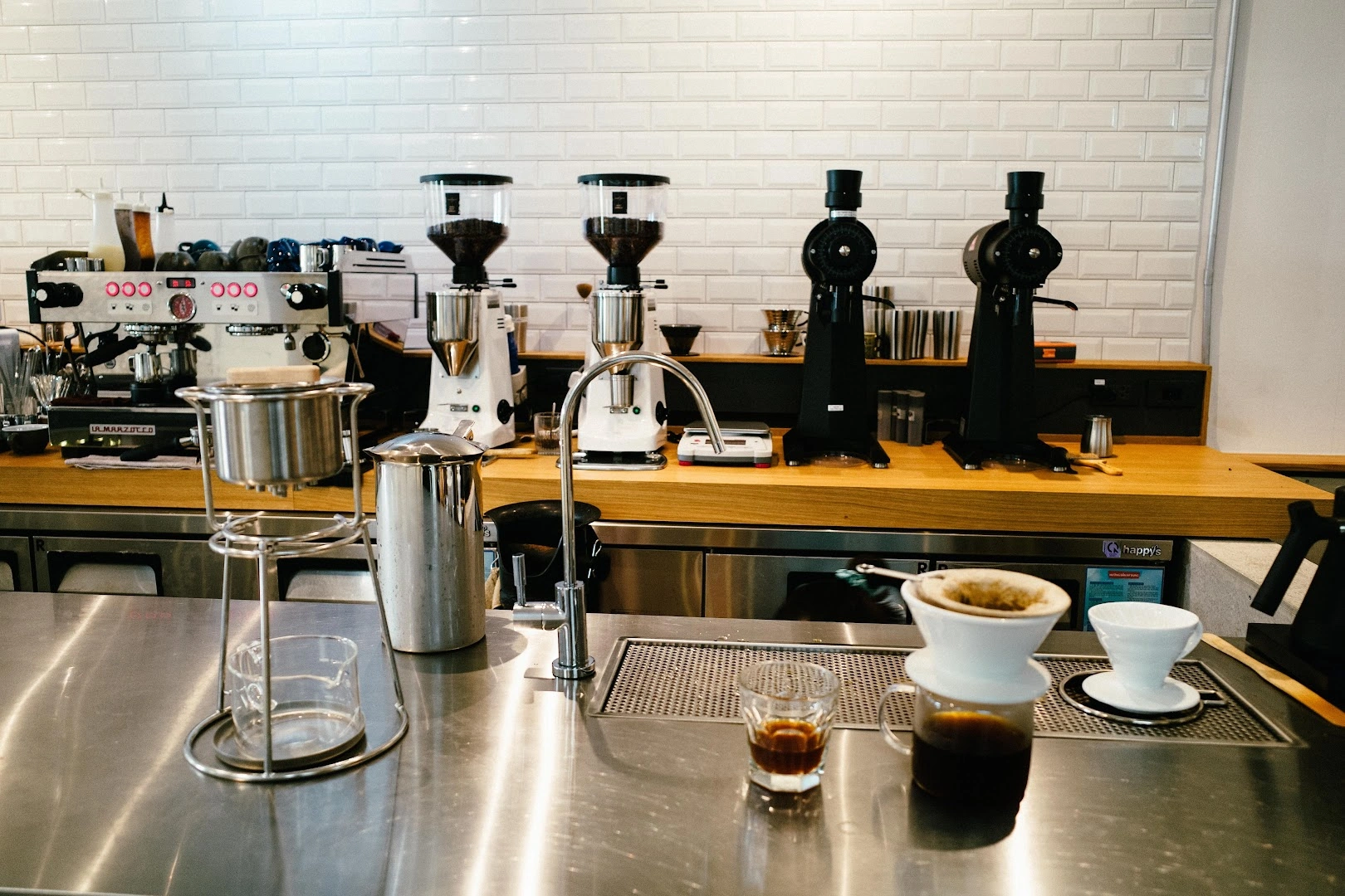 The Hummingbird Café & Roastery - Image 1
