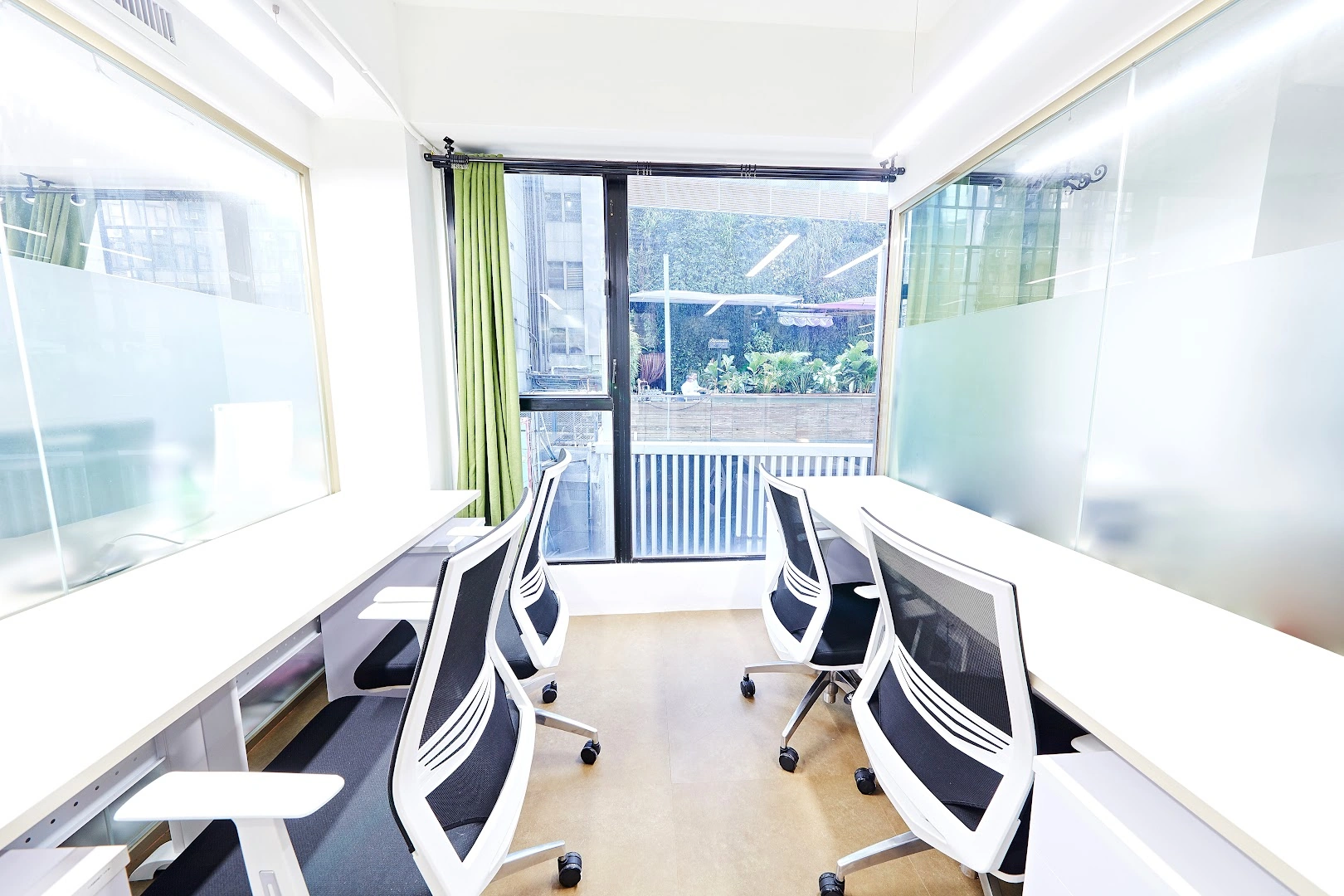 Metropolitan Workspace - Image 1