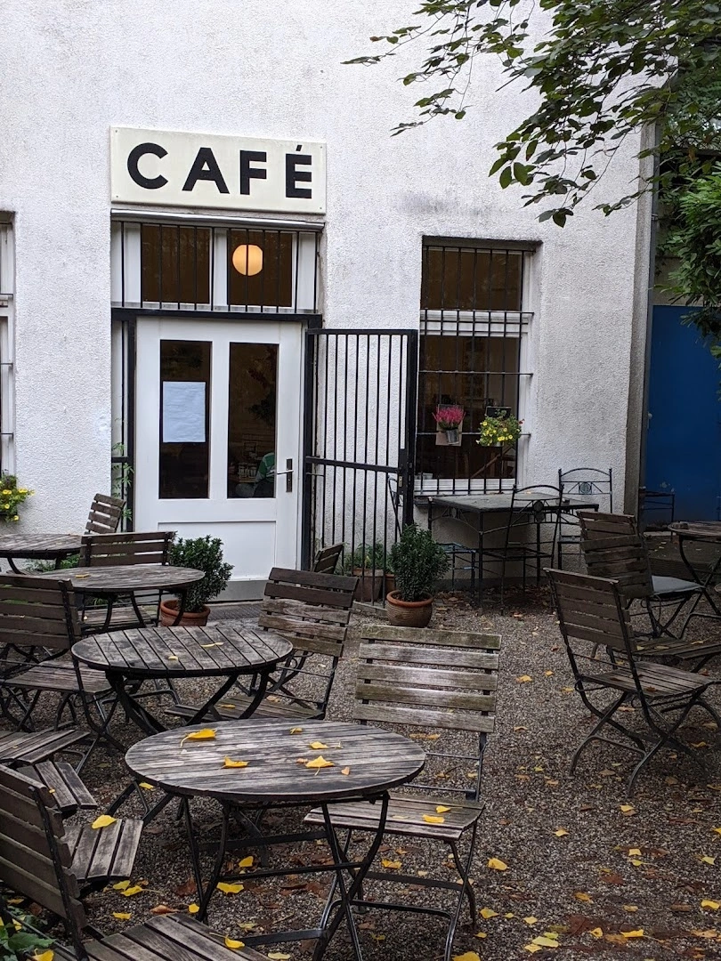 Café Crumble - Image 1