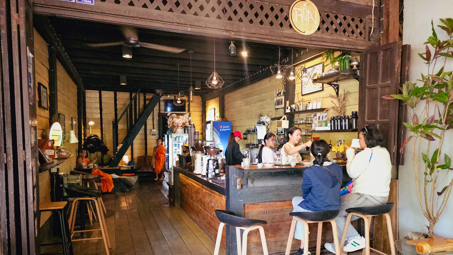 RiN coffee Pakse - Image 1