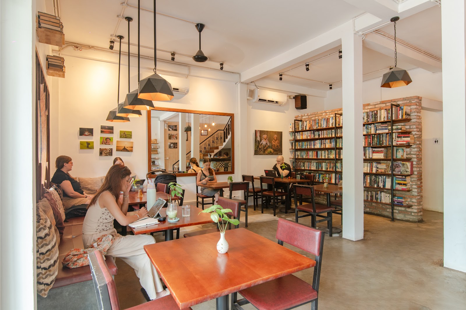 Footprint Cafes - Image 1