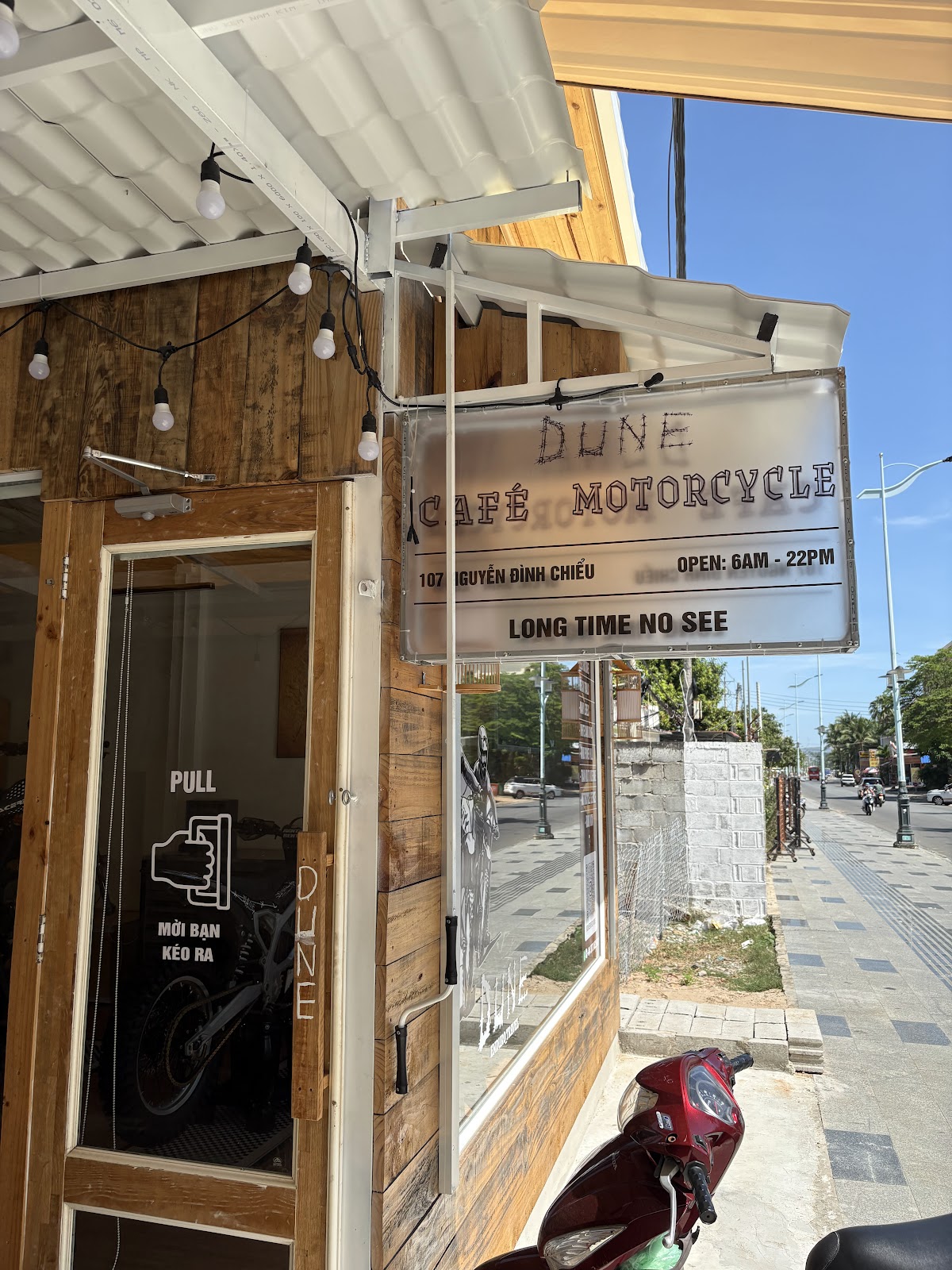 DUNE CAFE MOTORCLE - Image 1