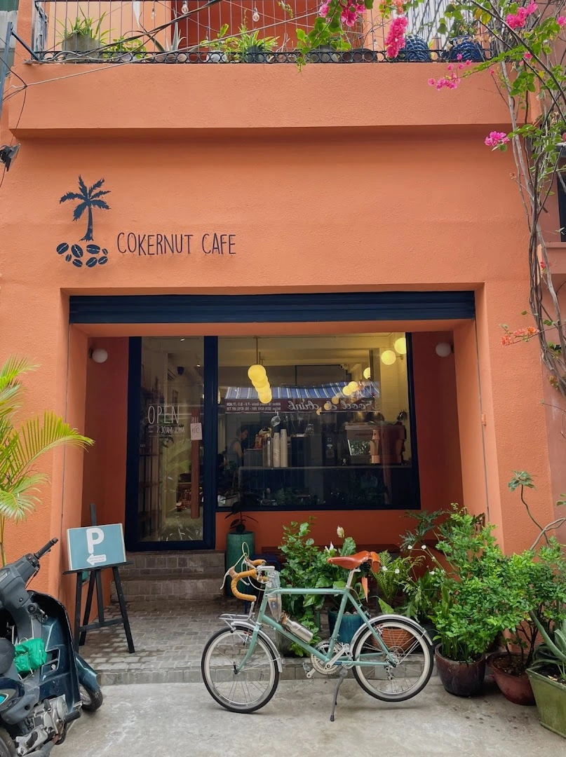 Cokernut Cafe - Image 1