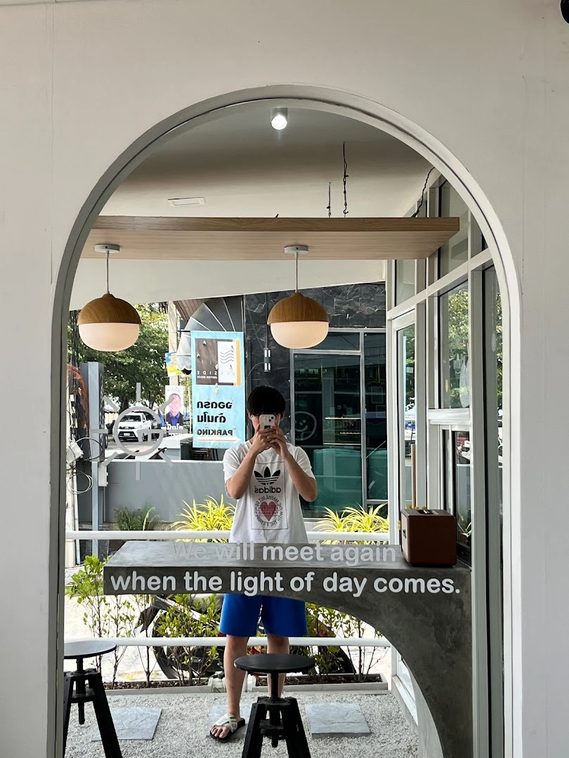 Good Morning Katfé “Specialty Coffee and Matcha on the beach” - Image 1