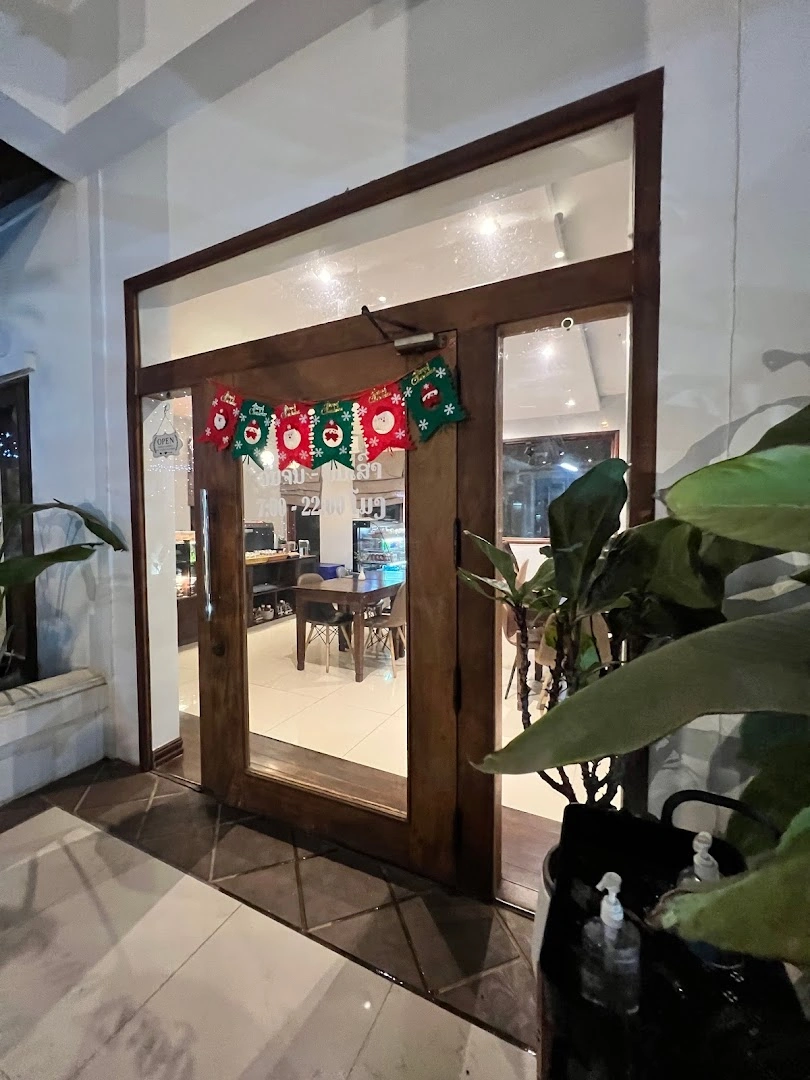 BanLao Cafe - Image 1