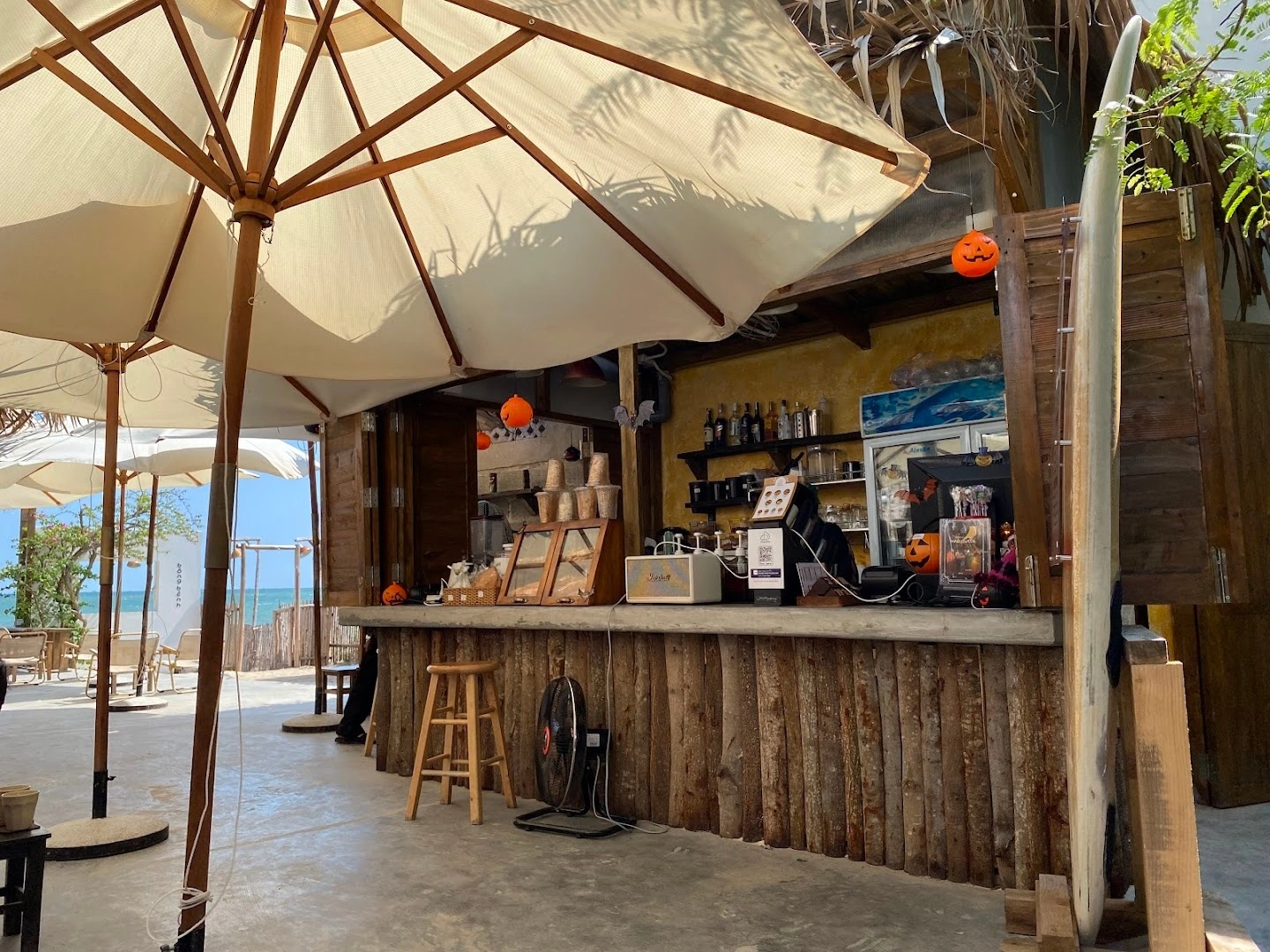 Cafe Bồng Bềnh - tiệm cà phê view biển - Image 1