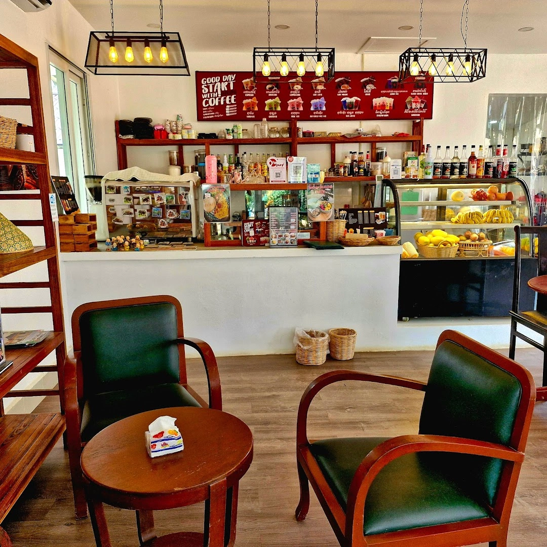 Hom Coffee & Eatery - Image 1