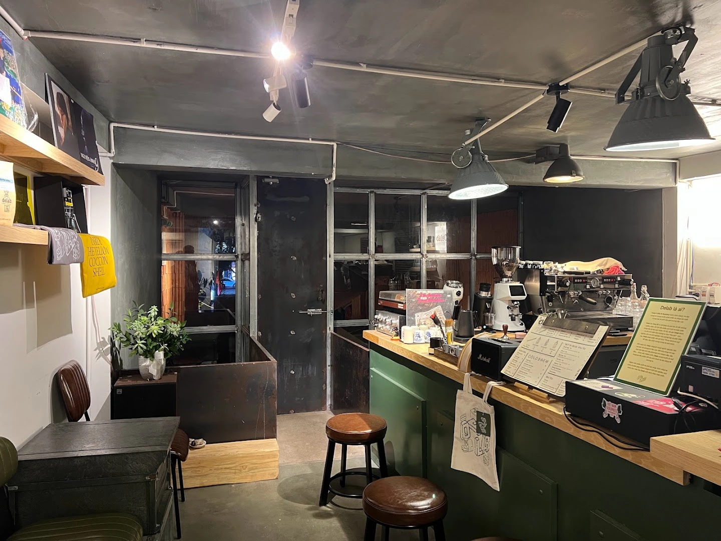 Delab Coffee Sài Gòn - Image 1