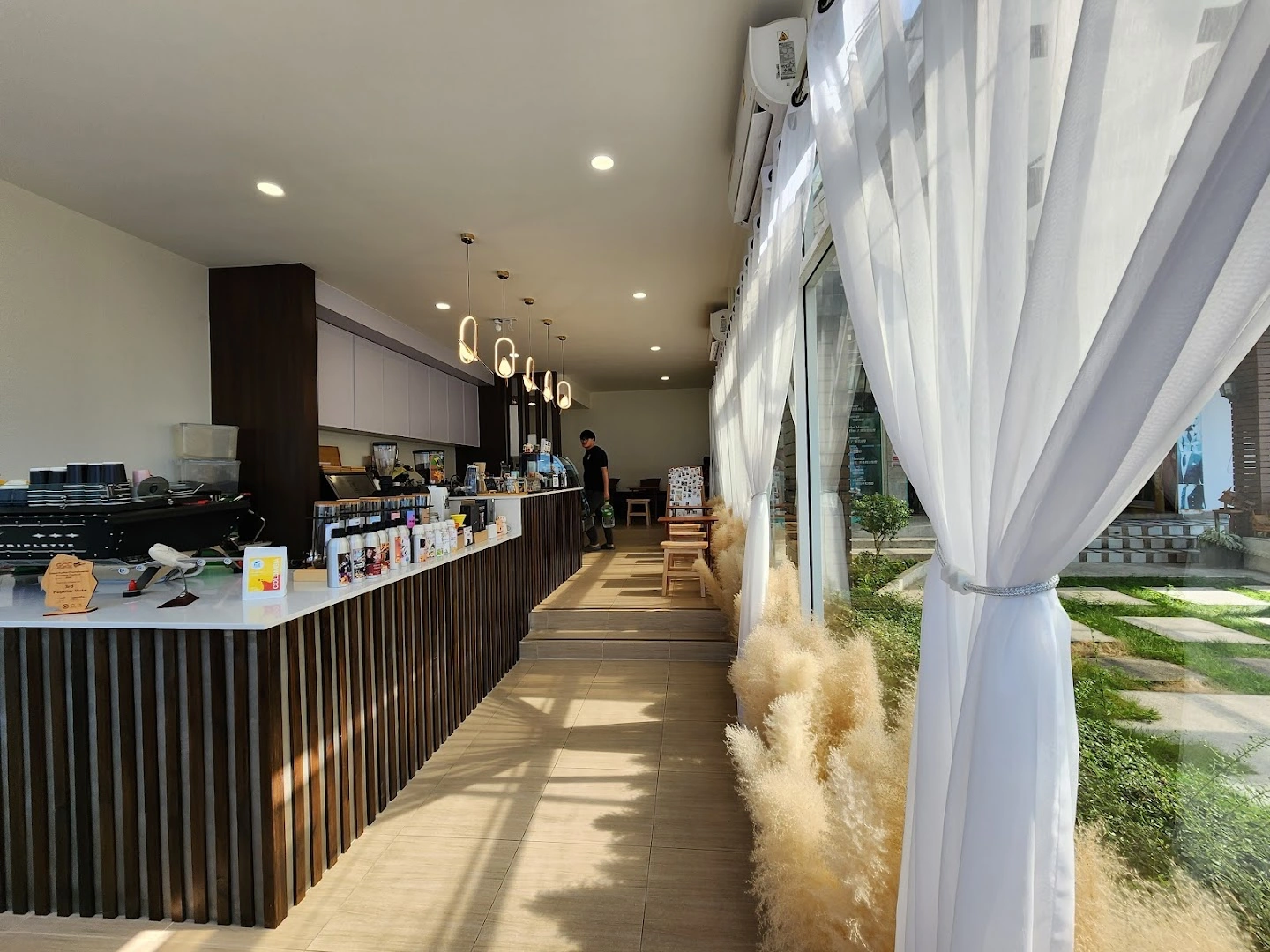 Albatross Coffee Roasters - Image 1