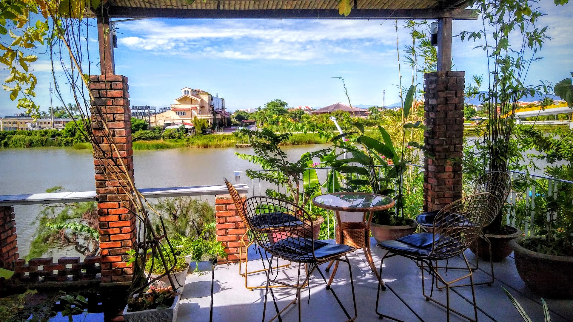 U Cafe Hoi An - Image 1