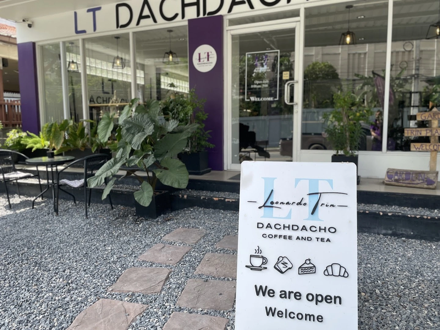 LT DACHDACHO COFFEE AND TEA - Image 1