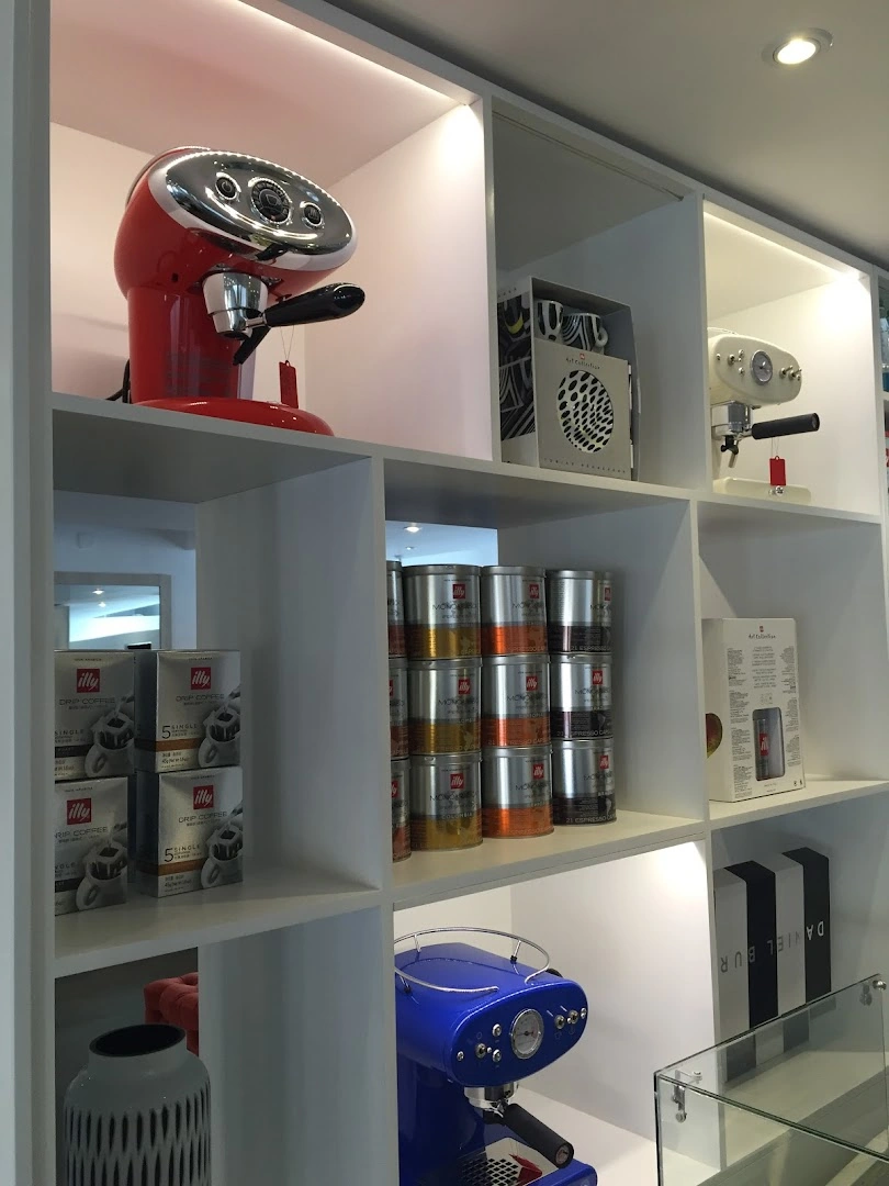 Il Gelato & Ceccato Showroom - Image 1