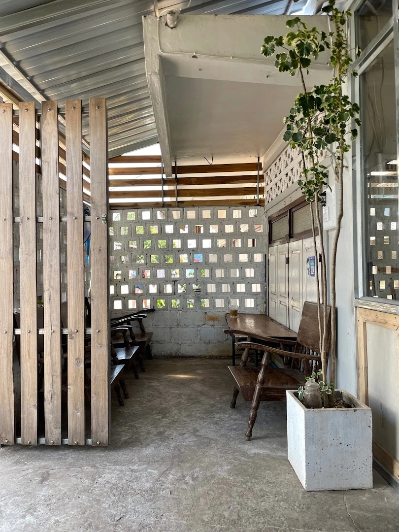 February 18 café - Image 1