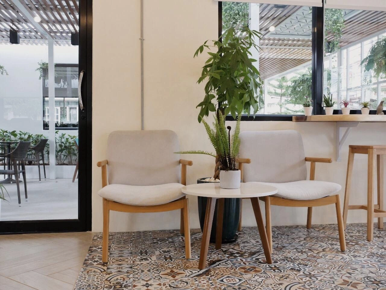 Leaf & Co cafe - Image 1