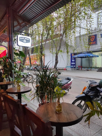 Root coffee roastery - Image 1
