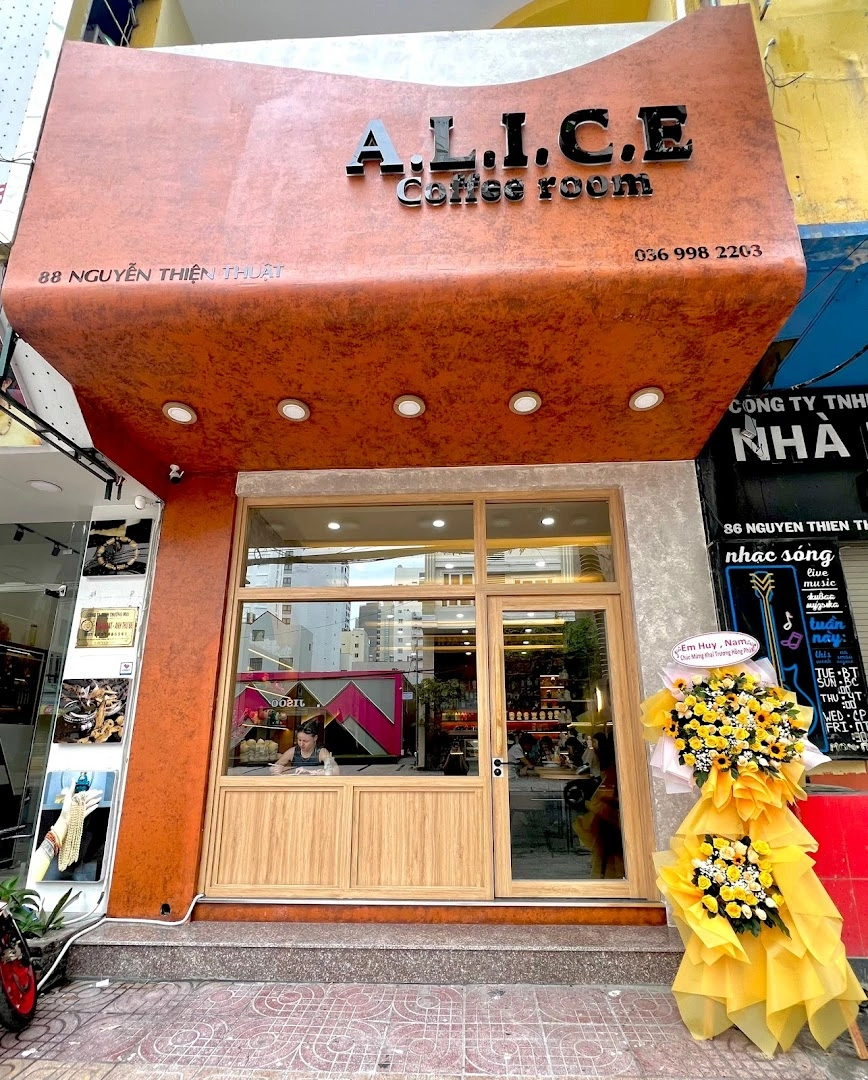 Alice Coffee room - Image 1
