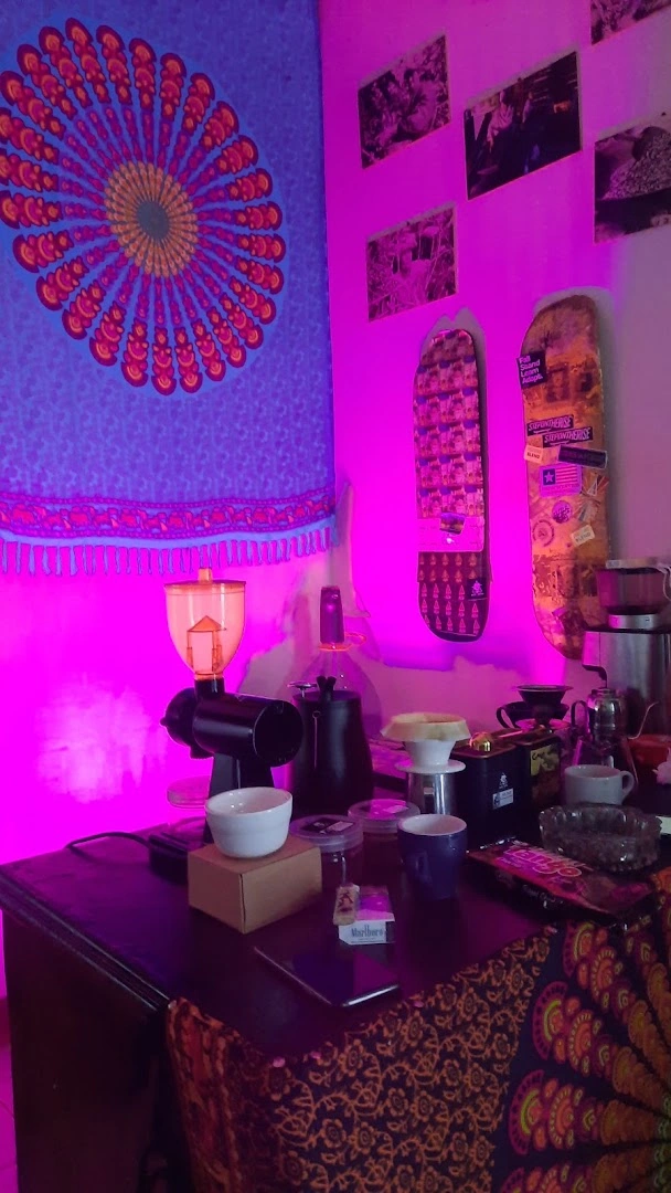 Petik coffee roastery - Image 1