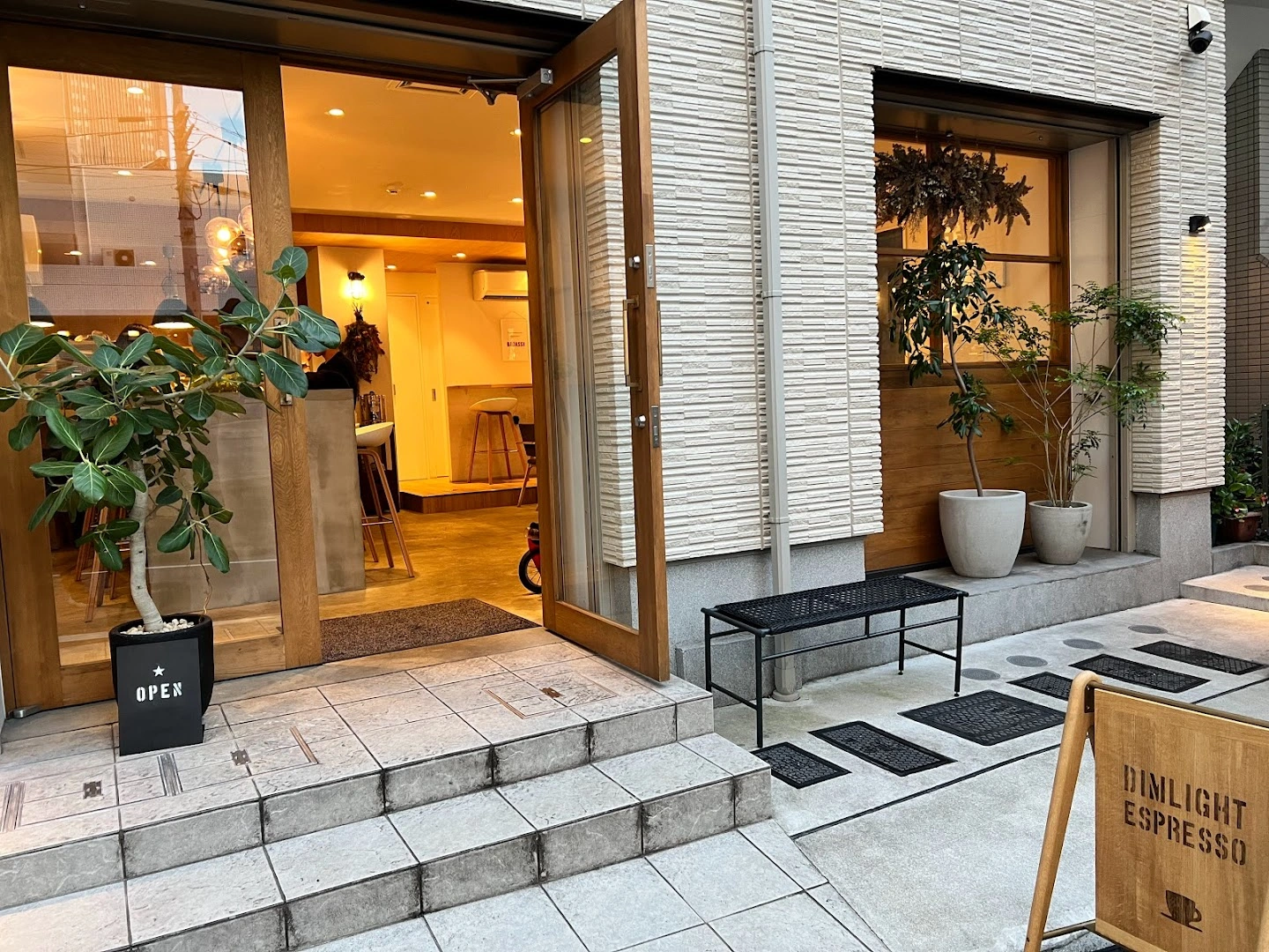 Dimlight Espresso Coffee Roasters - Image 1
