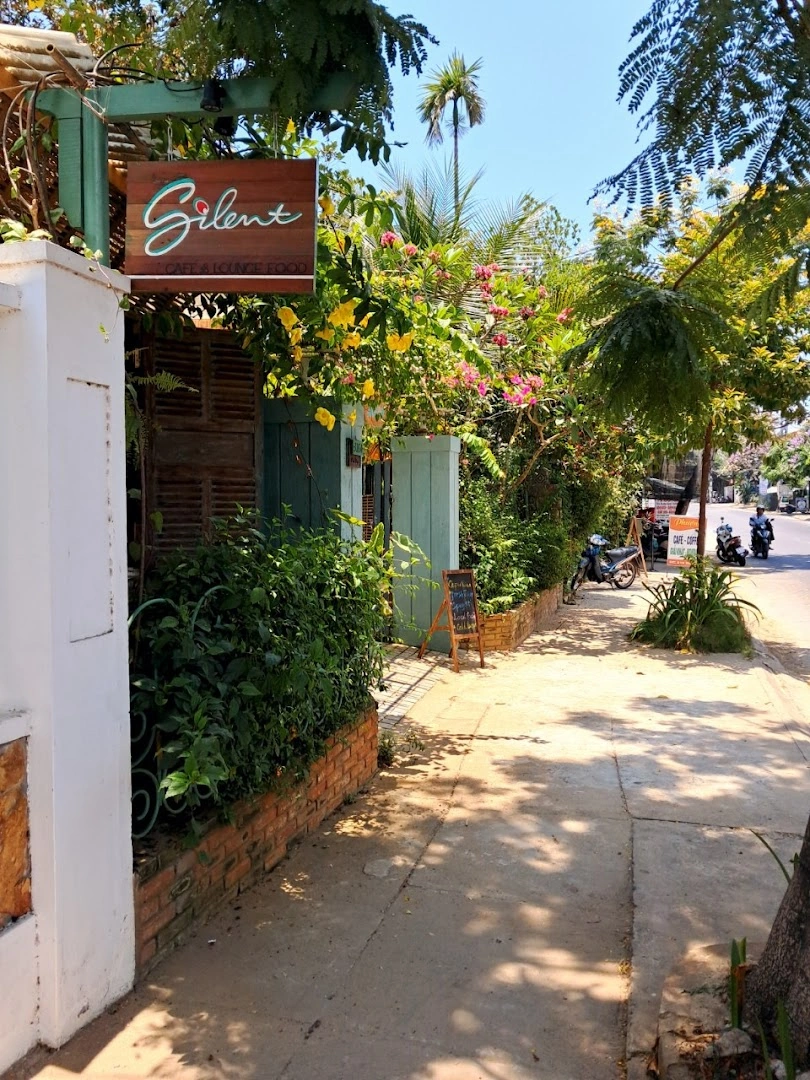 Silent Cafe & Food - Image 1