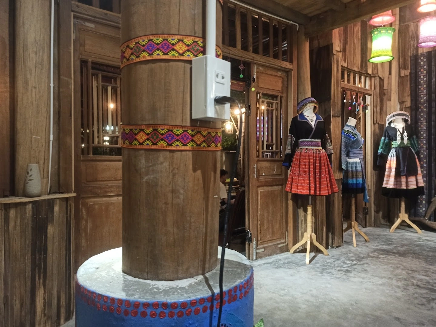 À LÔI Cafe & Ăn vặt - Image 1