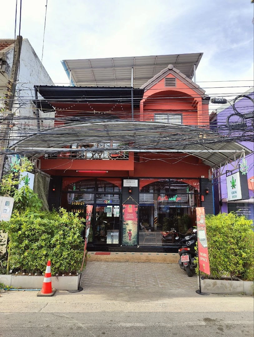 Grow High Maenam Weed Store - Image 1
