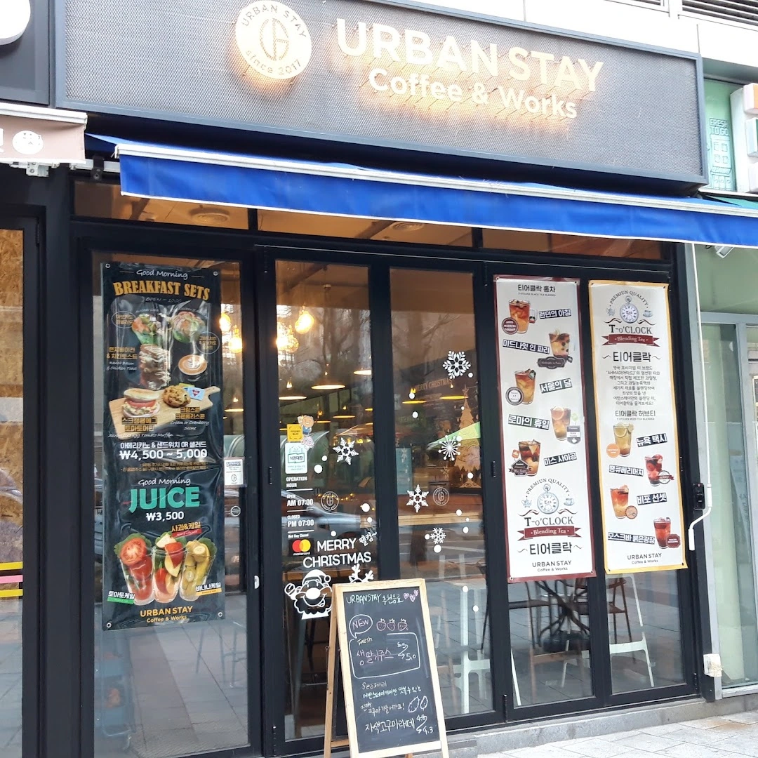 URBAN STAY Coffee & Works - Image 1