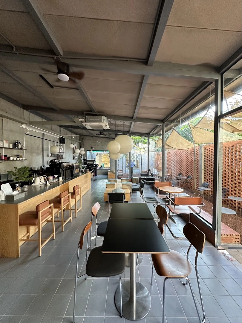 HANDS’ Roastery - Image 1