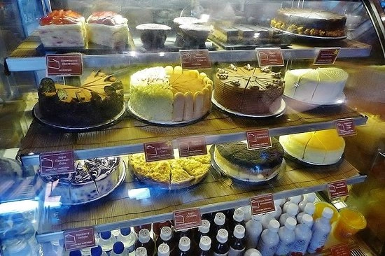 The Coffee Bean & Tea Leaf - Image 1