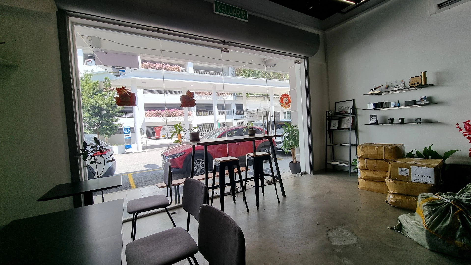 Reframe Coffee Roasters - Image 1
