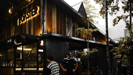 T ROASTER / Hồ Xuân Hương - Image 1