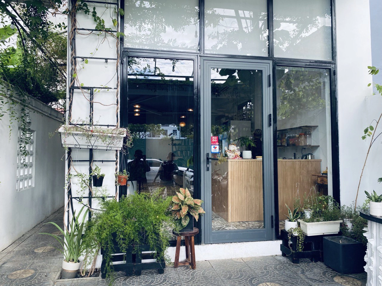 HUSH - Garden Cafe & Workspace - Image 1