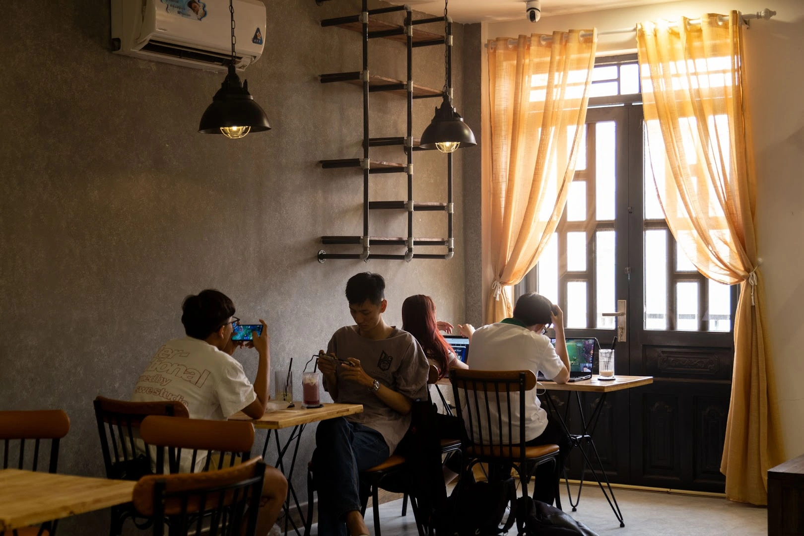 Work's Pied Coffee - WorkSpace - Image 1