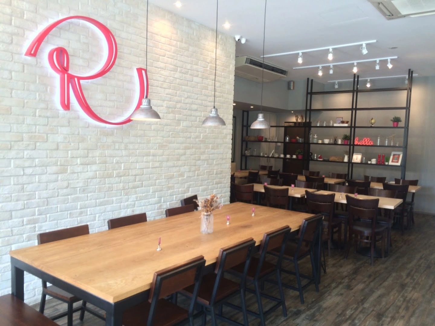 The Royals Cafe (Siglap) - Image 1