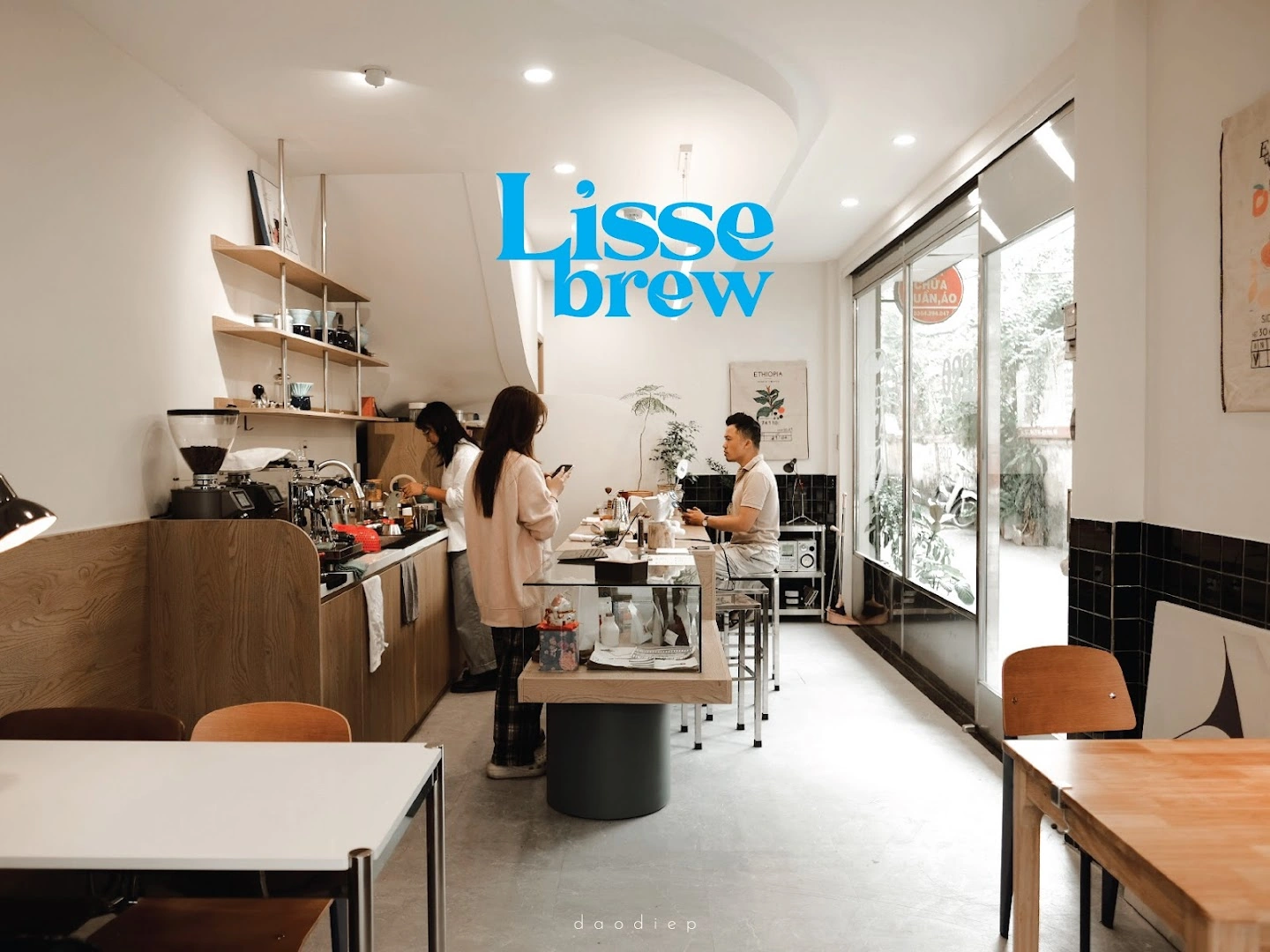 Lisse Brew - Image 1