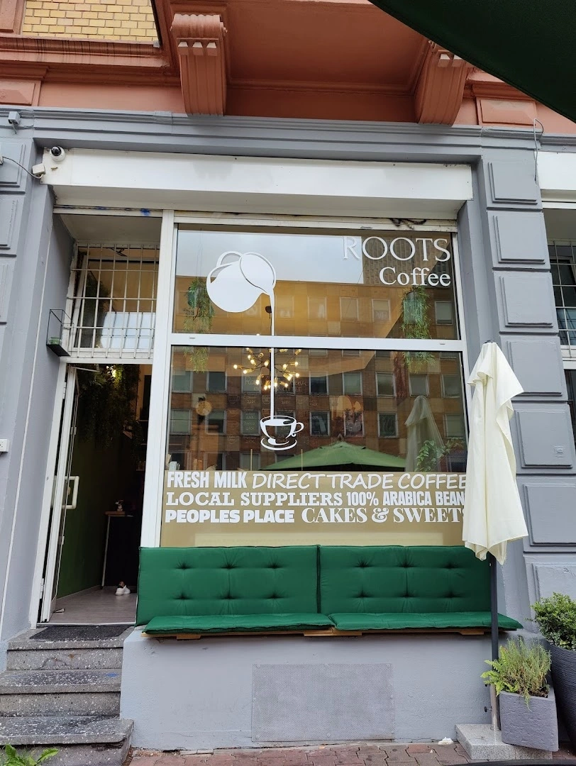 Roots Café - Image 1