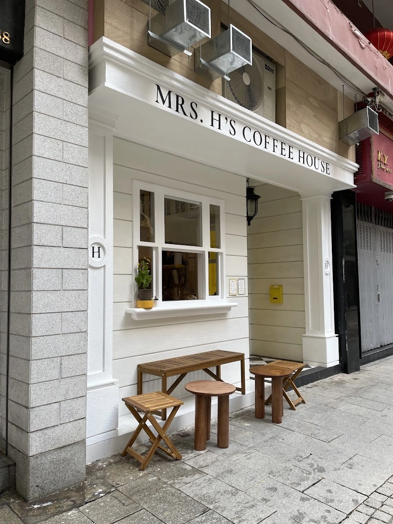 Mrs. H's Coffee House - Image 1