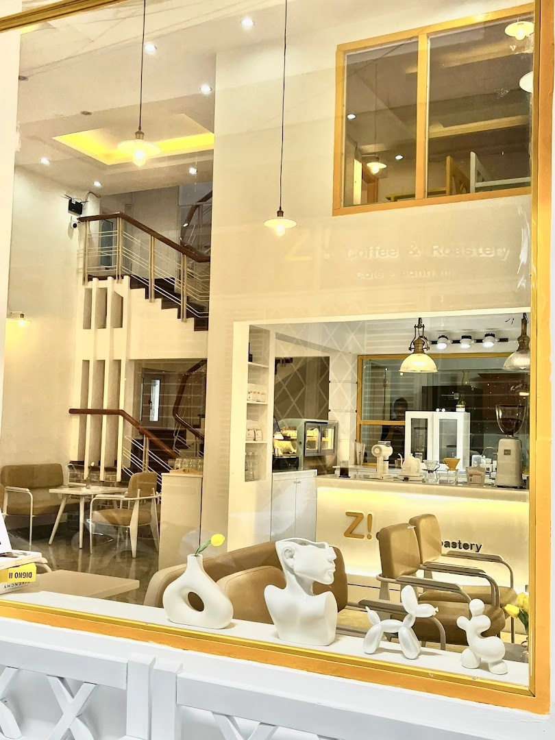 Z! Coffee & Roastery (반미, 커피) - Image 1
