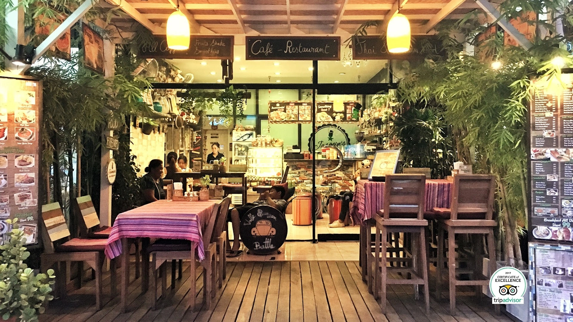Jasmin's Café - Image 1
