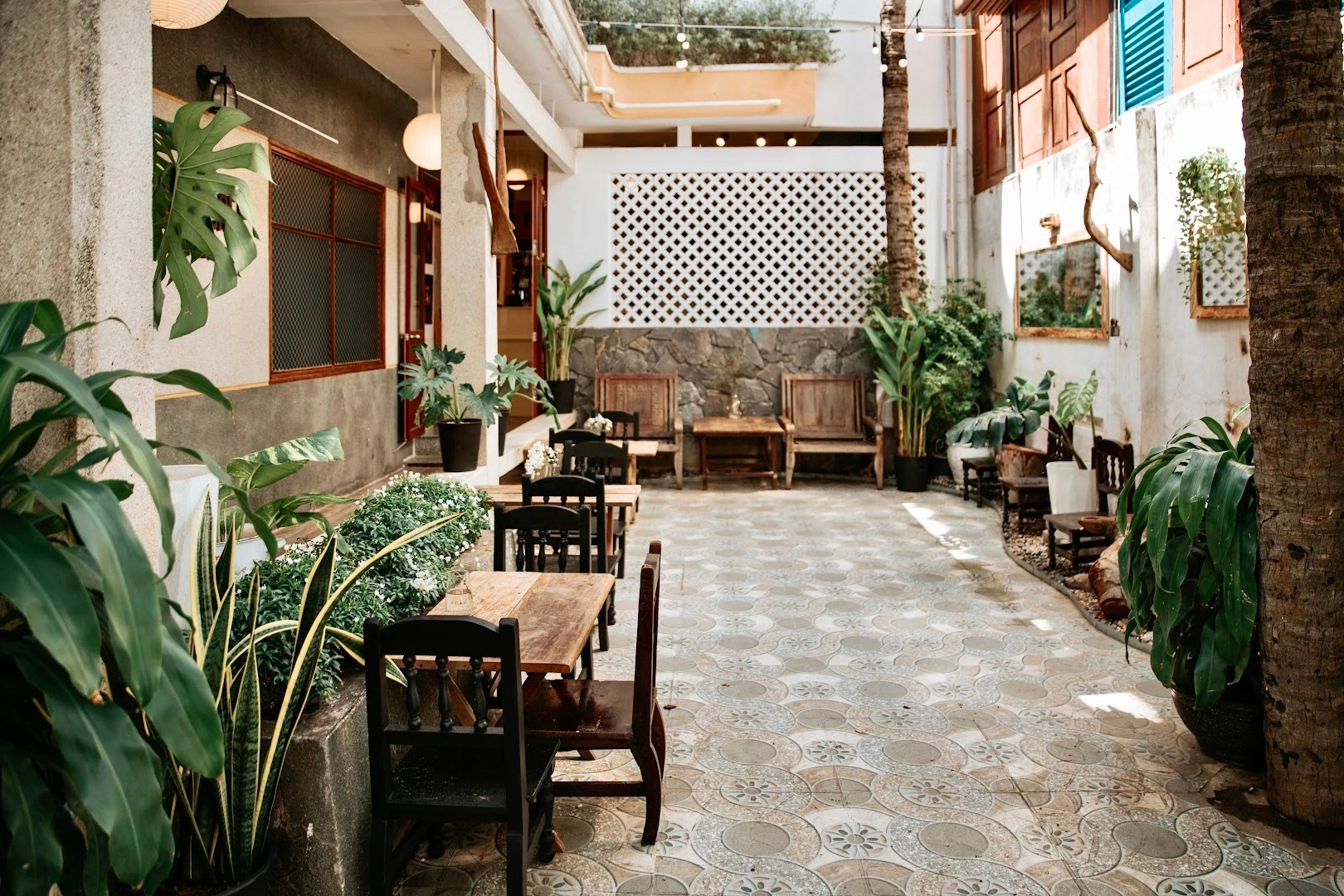 Pheu Cafe - Image 1