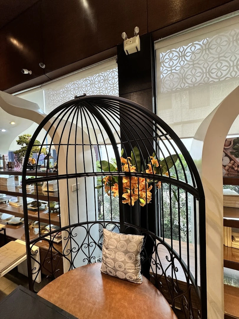 Hang & Craft cafe - Image 1