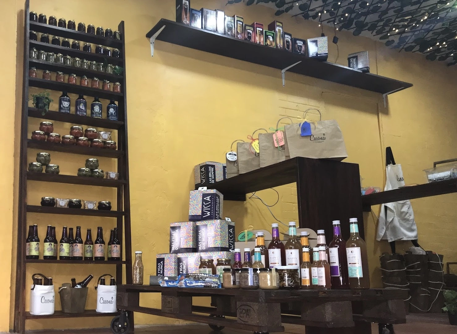 Casona Mercado Artesanal - Image 1