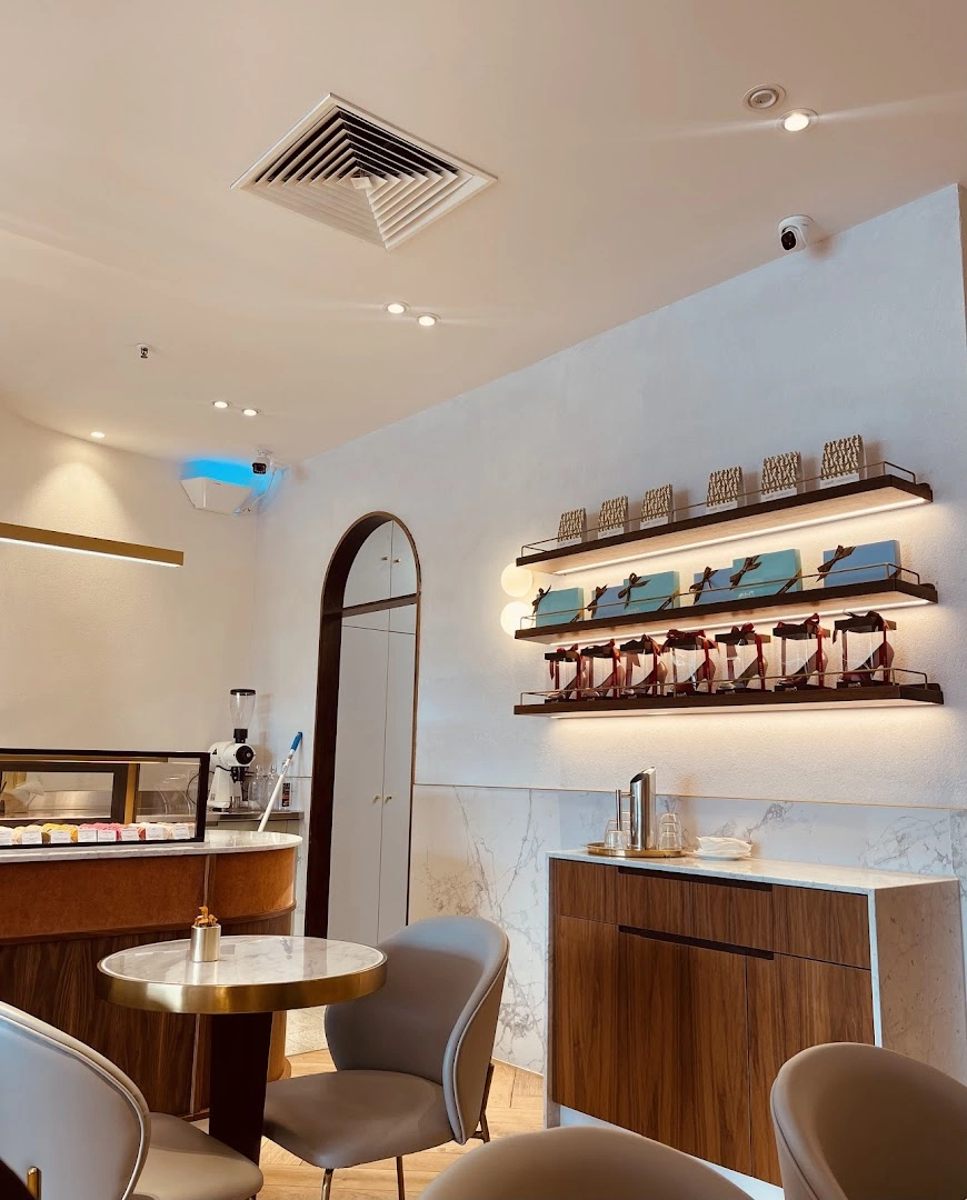 Selene's Chocolate Cafe - Image 1