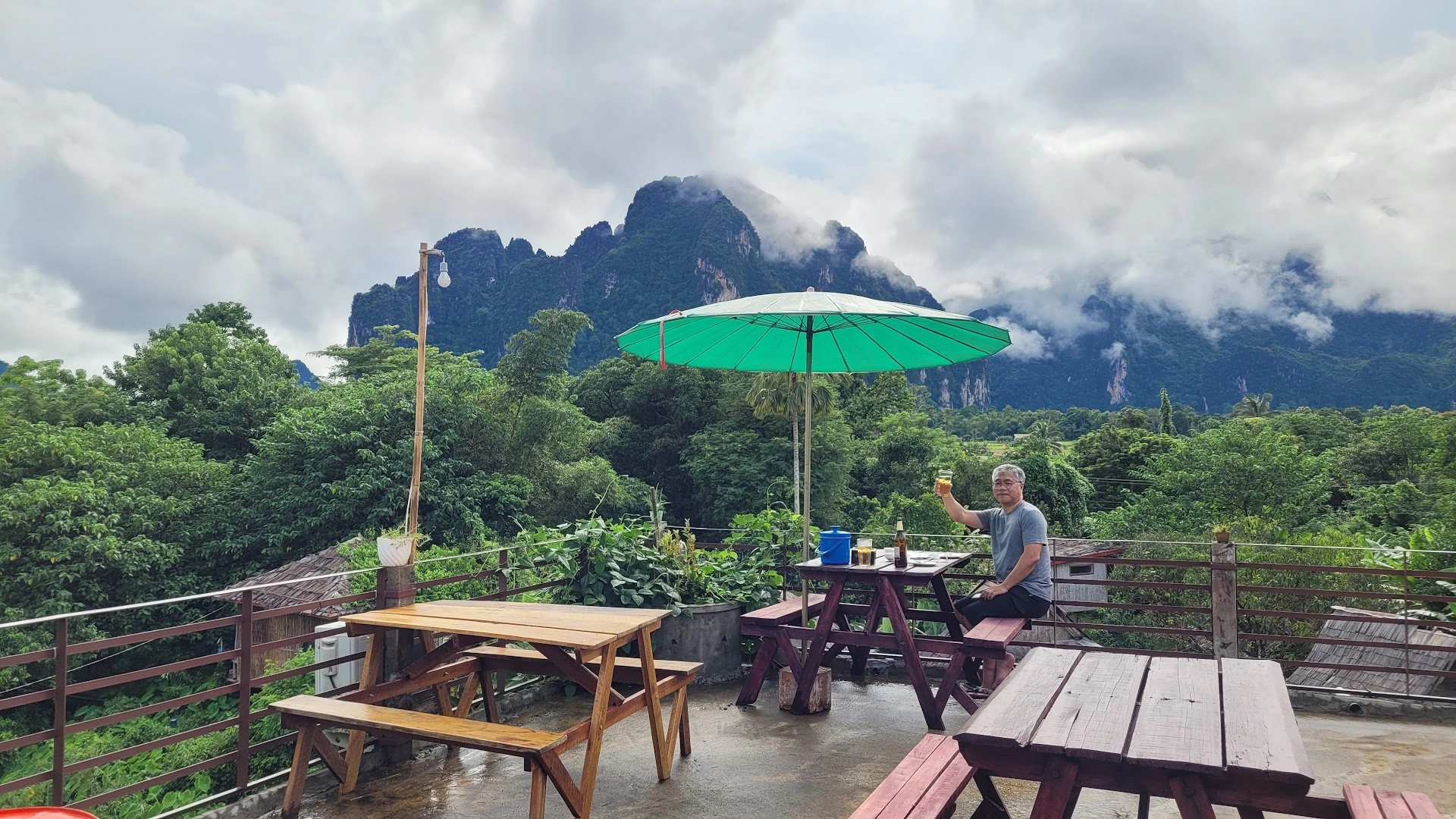 ບ້ານລາວ BaanLao café (Vang Vieng) - Image 1